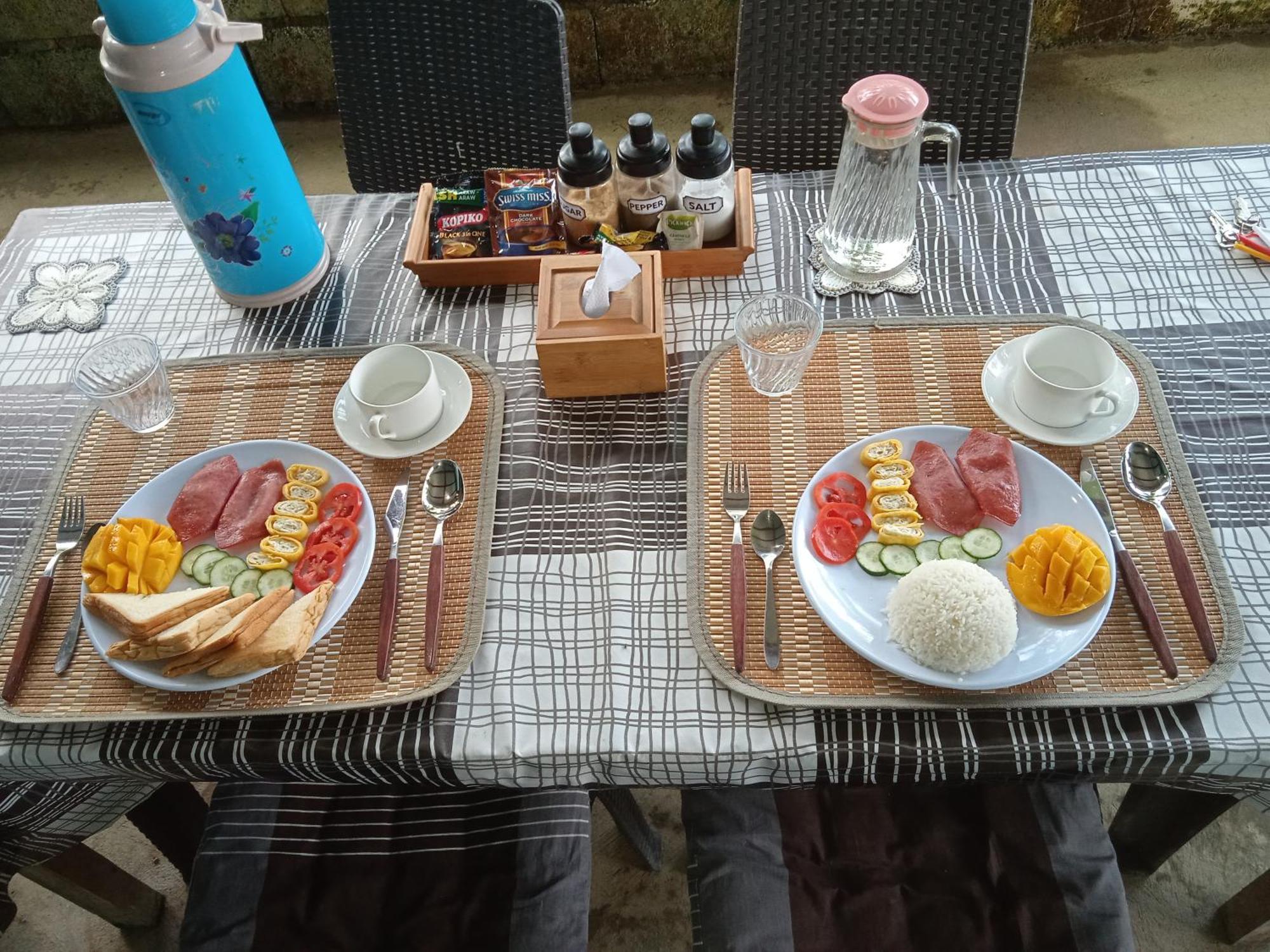 Bed and Breakfast Sarah'S Garden Bnb & Spa Clarin  Экстерьер фото